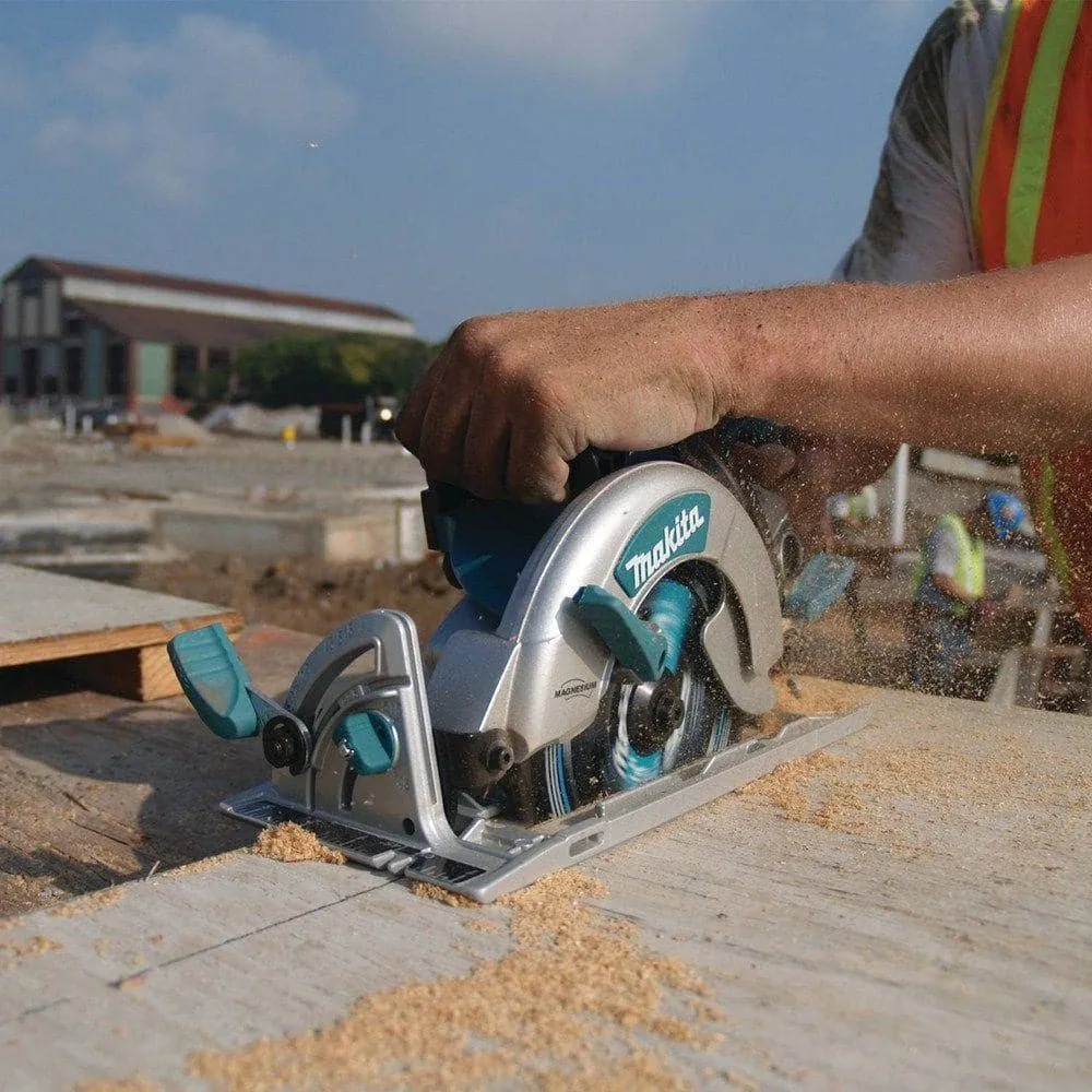 Makita 15 Amp 7-1/4 in. Corded Lightweight Magnesium Hypoid Circular Saw with built in fan and 24T Carbide blade 5377MG