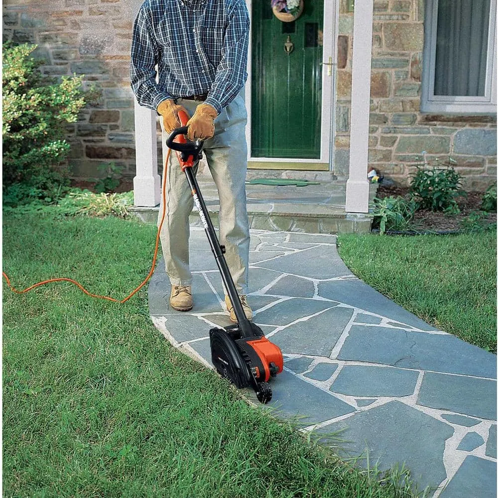 BLACK+DECKER 7.5 in. 12 Amp Corded Electric 2-in-1 Lawn Edger & Trencher LE750