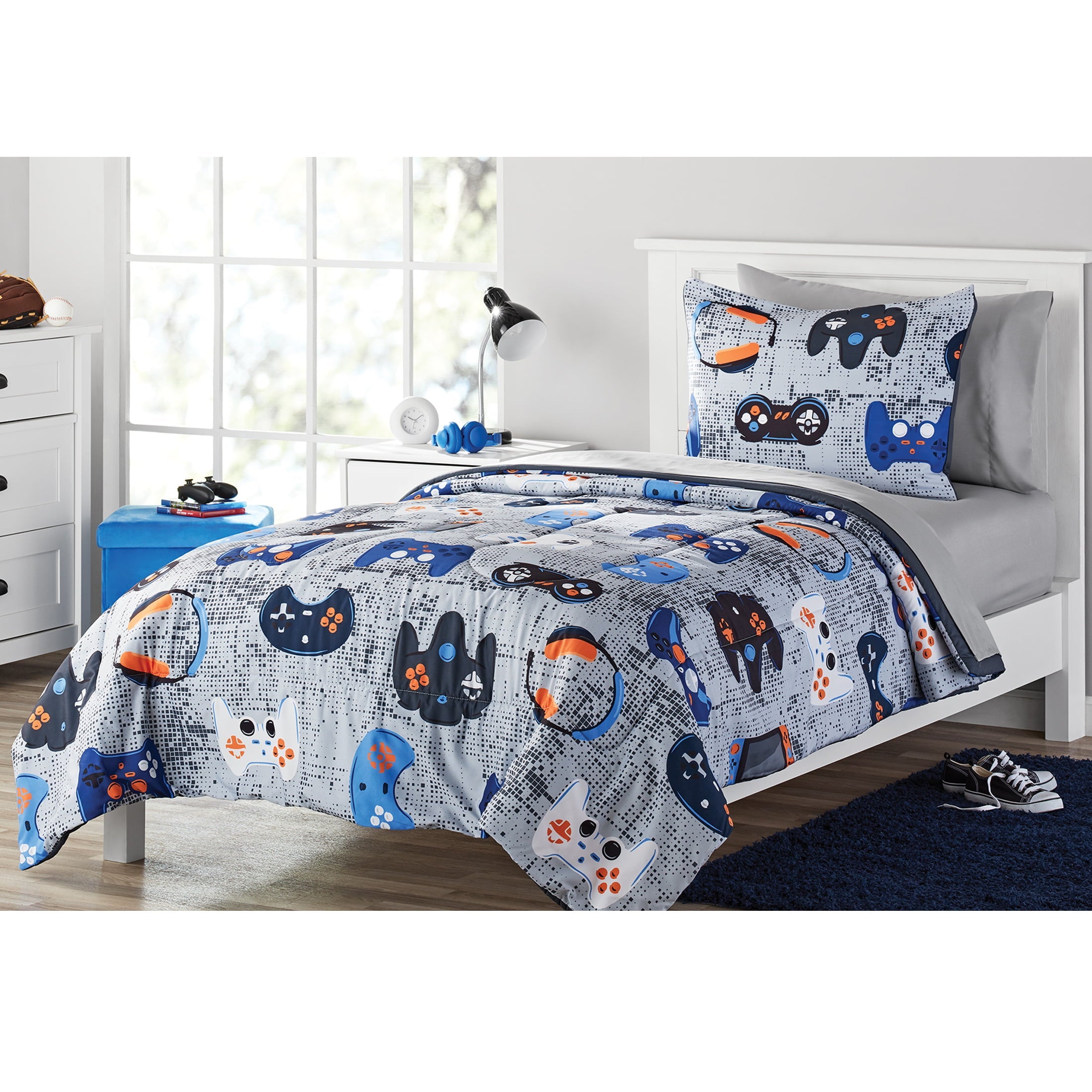Your Zone Kids Gamer 5-Piece Video Game Themed Bed-in-a-Bag, Twin