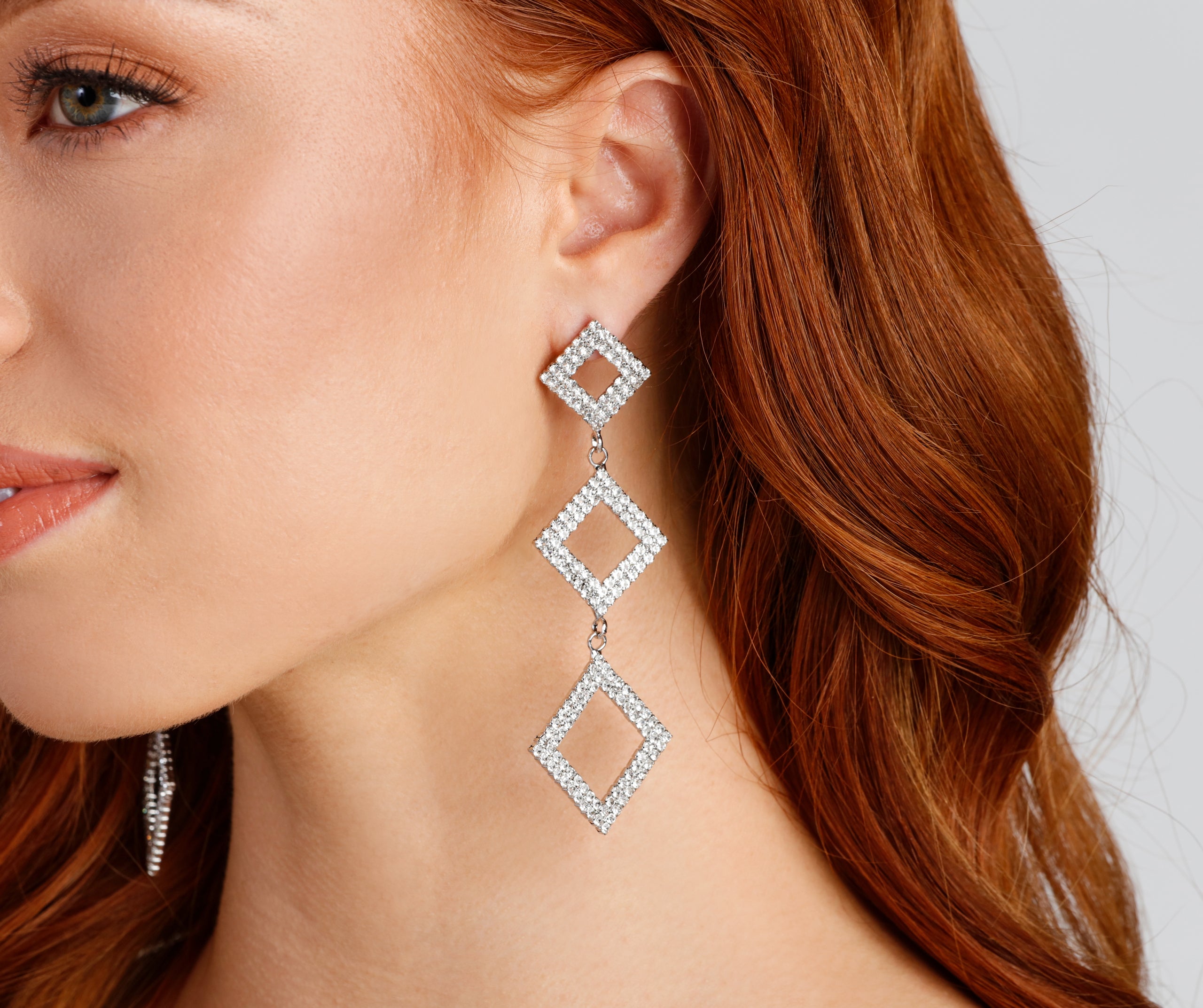 Dazzling Diamond-Shaped Rhinestone Earrings