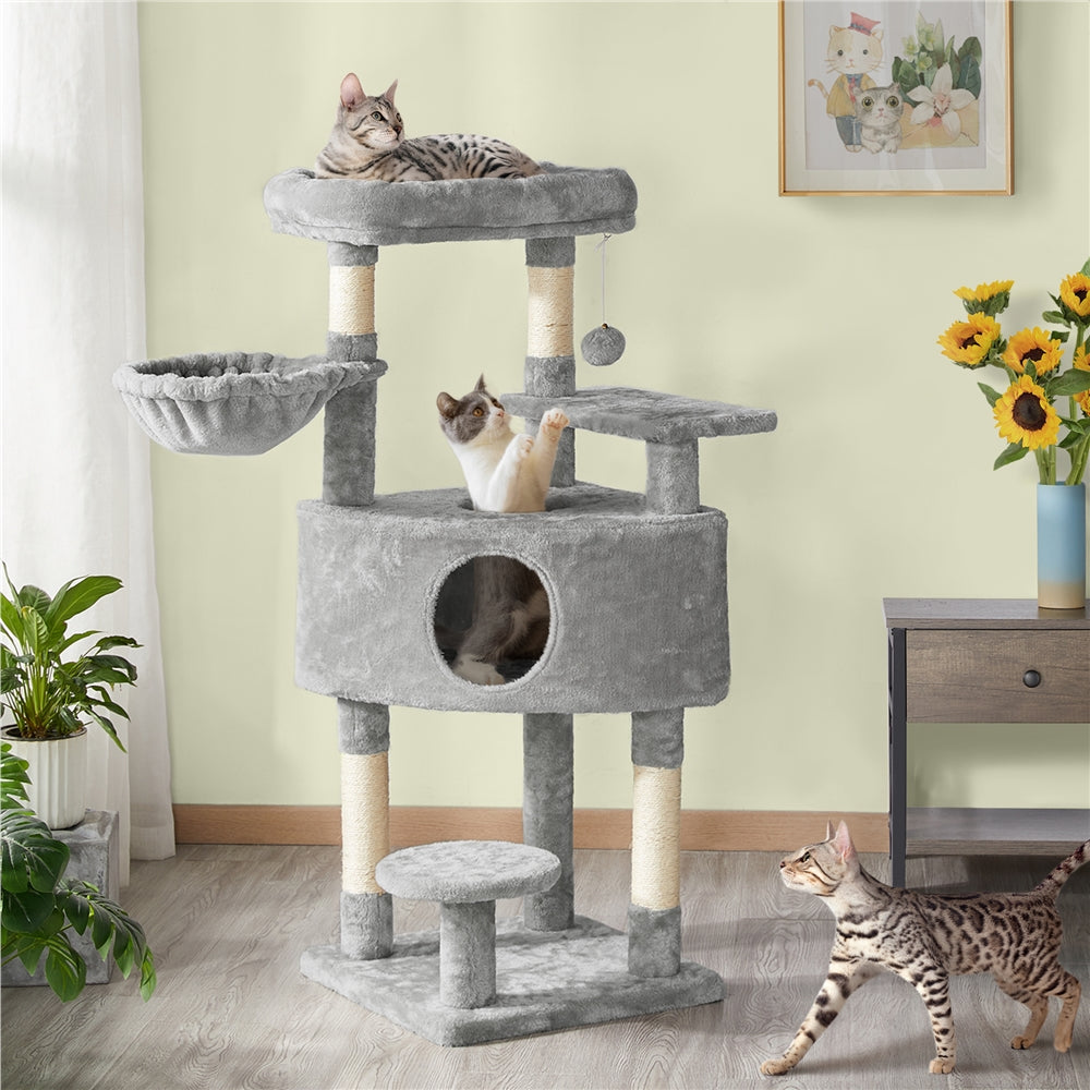 Easyfashion Multilevel Plush Cat Tree Indoor Activity Tower with Basket Condo for Kittens， Light Gray