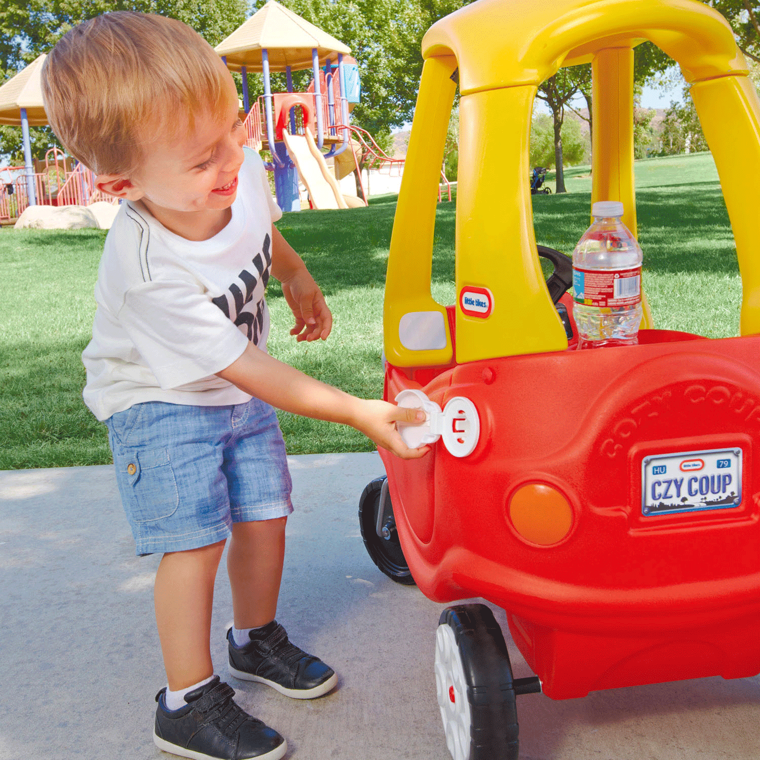 Little Tikes Cozy Coupe Ride On Toy for Toddlers and Kids