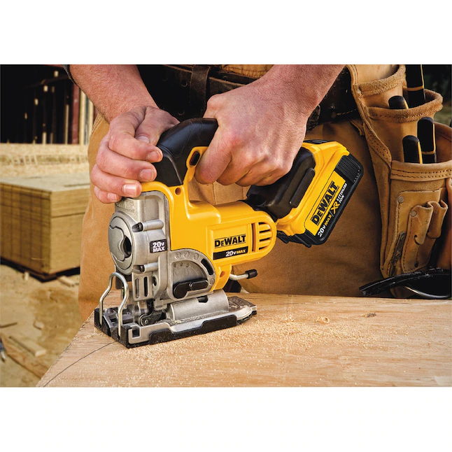 DEWALT DCS331M1 20-Volt MAX Cordless Jig Saw with (1) 20-Volt Battery 4.0Ah