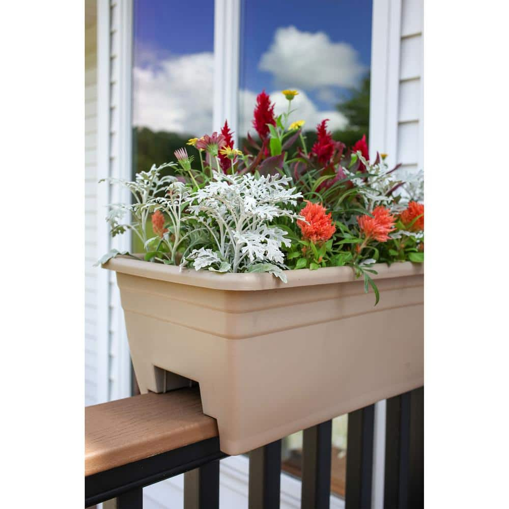 The HC Companies Heavy-duty 24 in. W Plastic Akro Deck Rail Box Planter， White with Plugs SPX24DB0A10C005LRBWT-WHITE