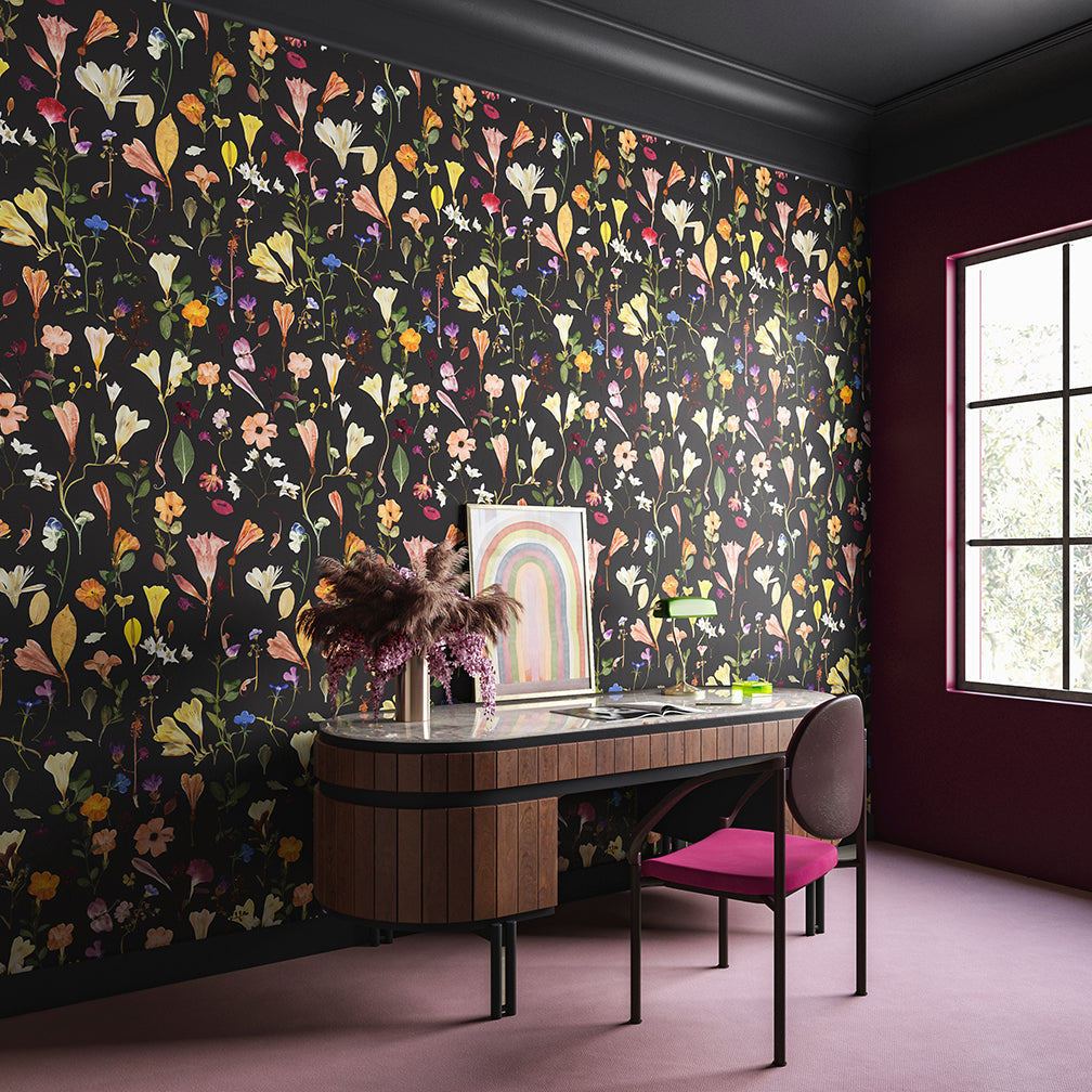 Botanic Bloom© Wallpaper in Black