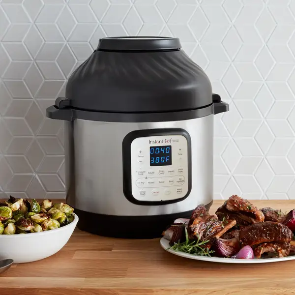 Instant Pot Duo Crisp+Air Fryer 8Qt Multi-Use Pressure Cooker