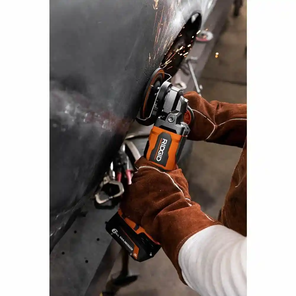 RIDGID 18V Brushless Cordless 6-Tool Combo Kit with 4.0 Ah and 2.0 Ah MAX Output Batteries and Charger R96263