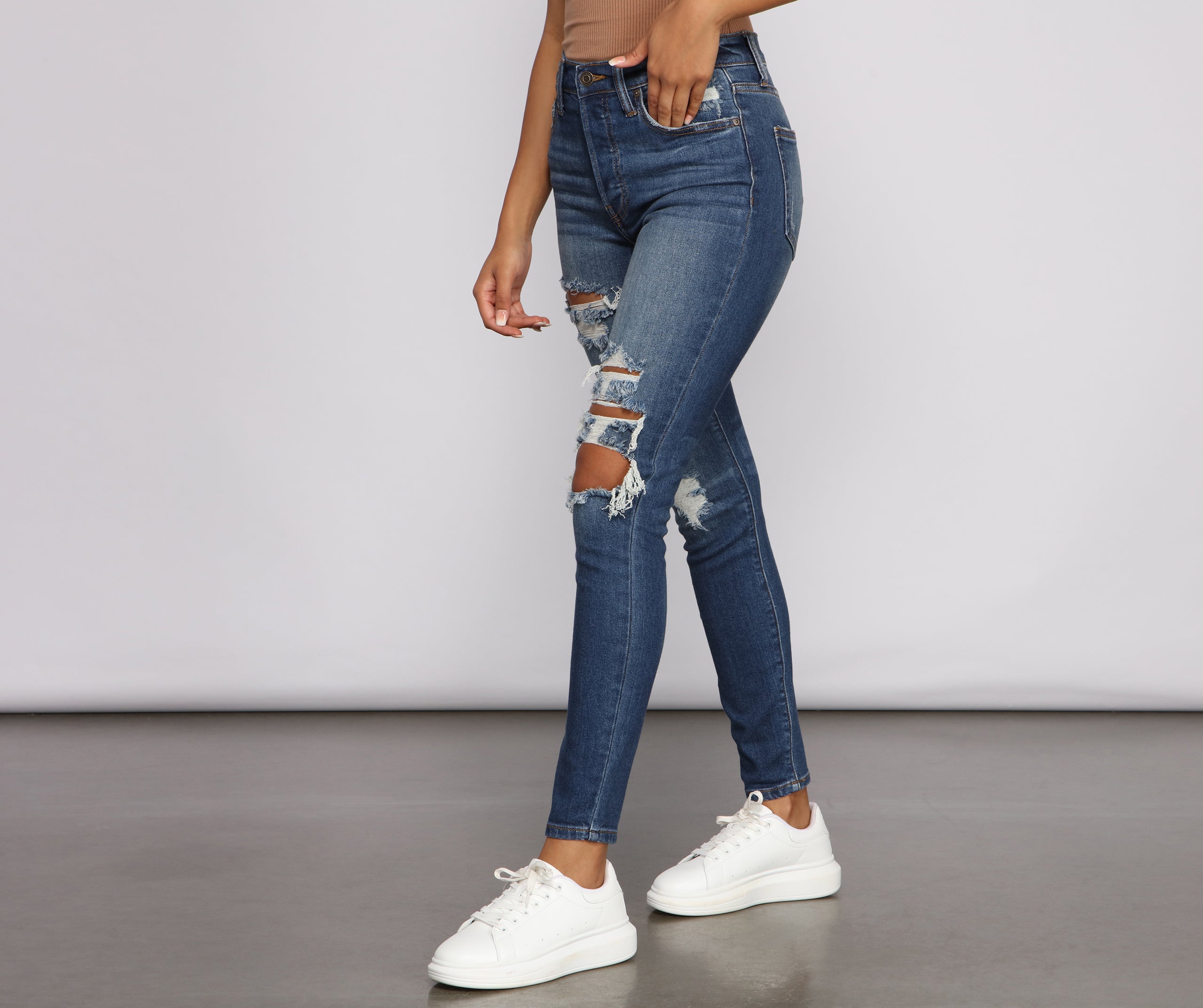 Bella High Rise Distressed Skinny Jeans