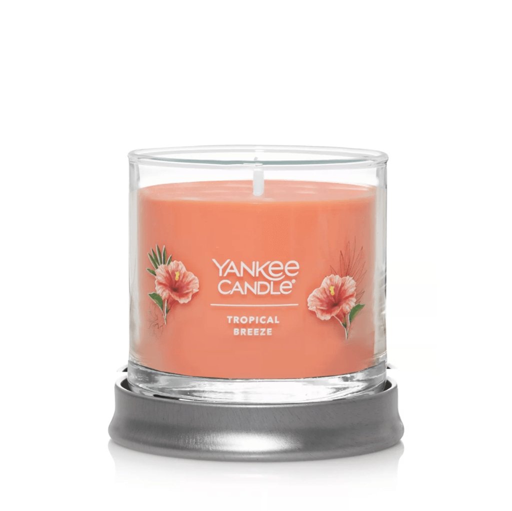 Yankee Candle  Signature Small Tumbler Candle in Tropical Breeze