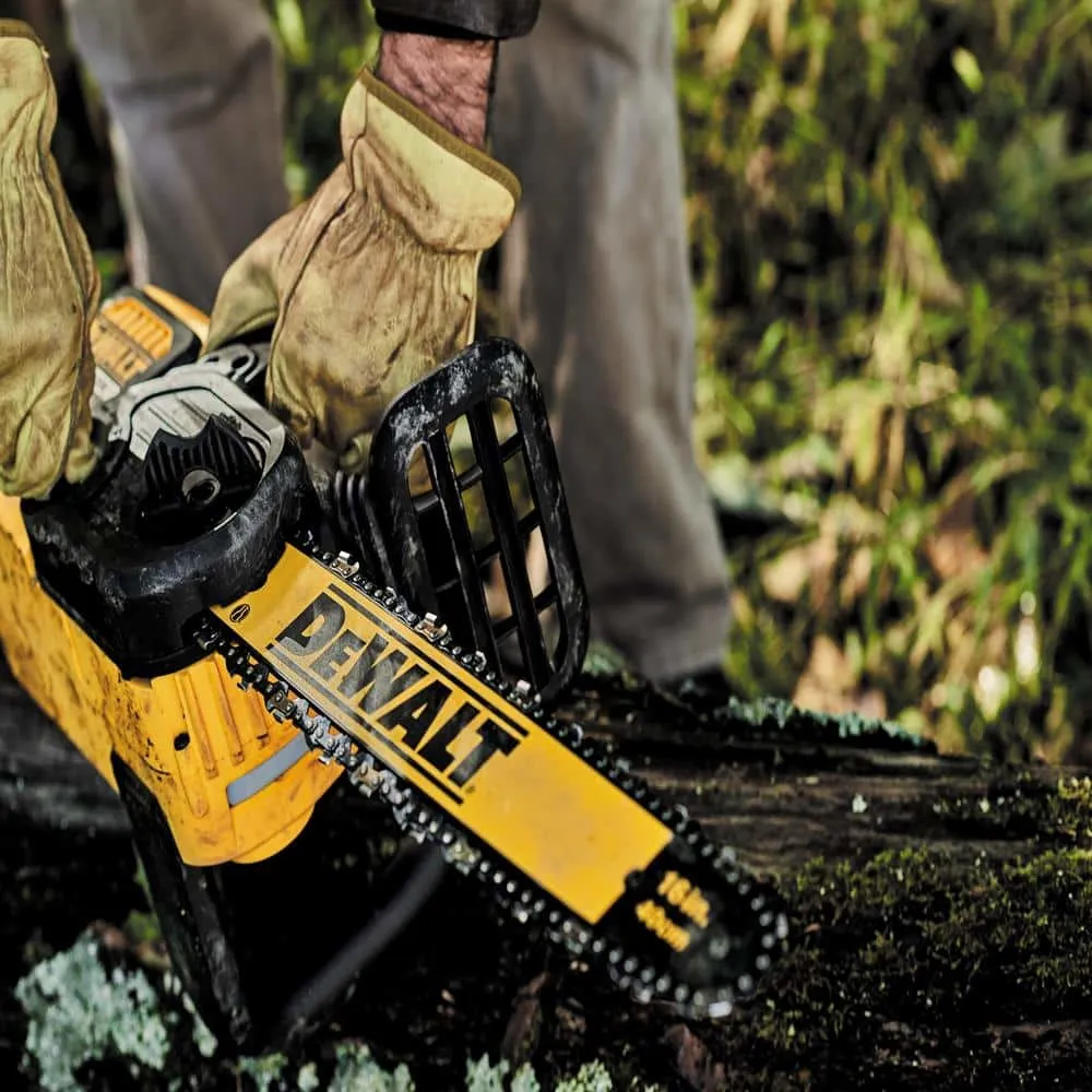 DEWALT 60V MAX 16in. Brushless Battery Powered Chainsaw Kit with (1) FLEXVOLT 3Ah Battery & Charger DCCS670X1