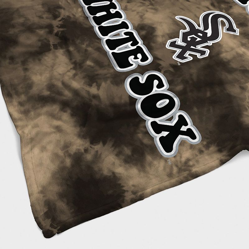 Chicago White Sox 60'' x 70'' Bubble Tie-Dye Flannel Sherpa Blanket
