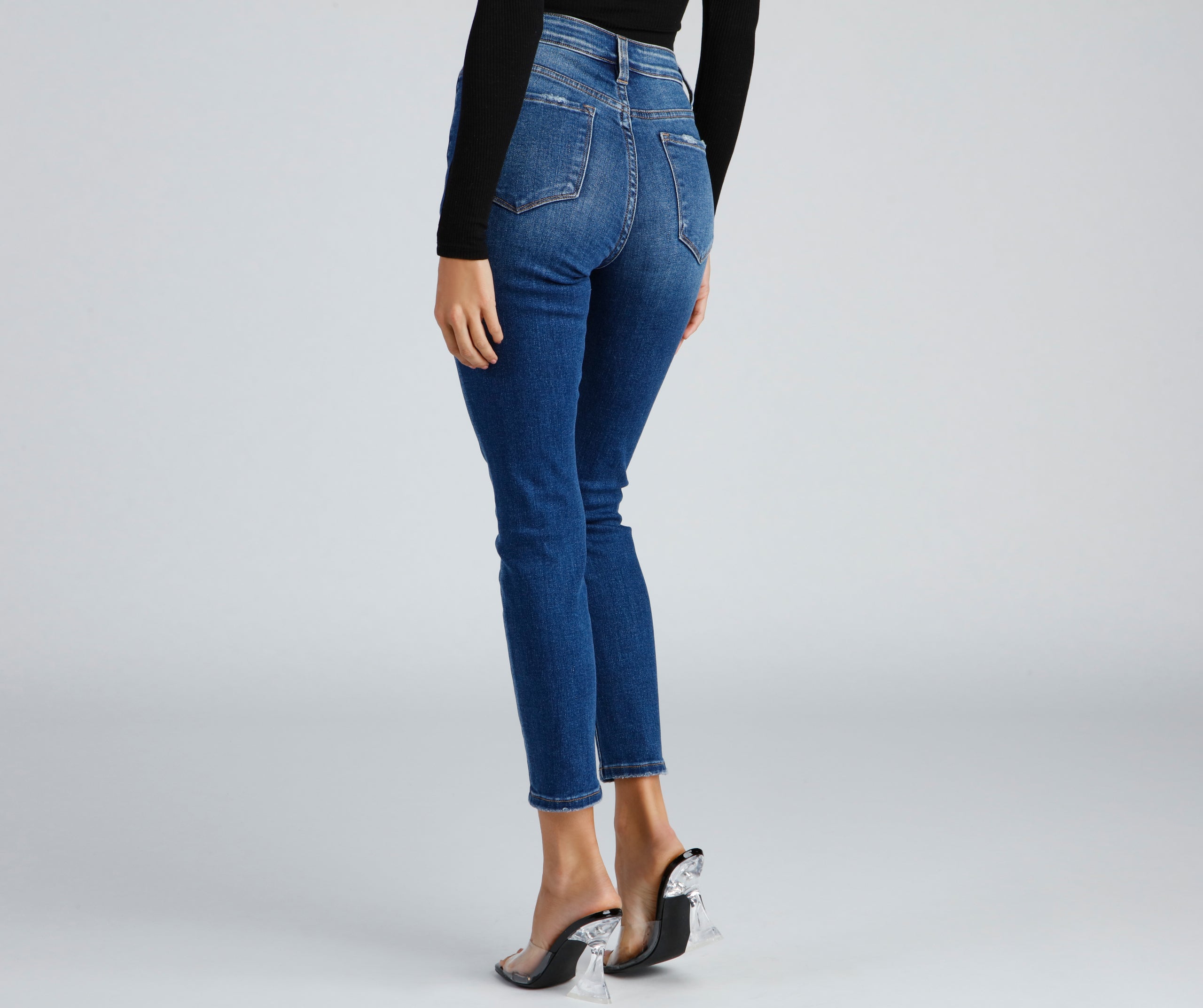 Harper Mid-Rise Distressed Crop Skinny Jeans