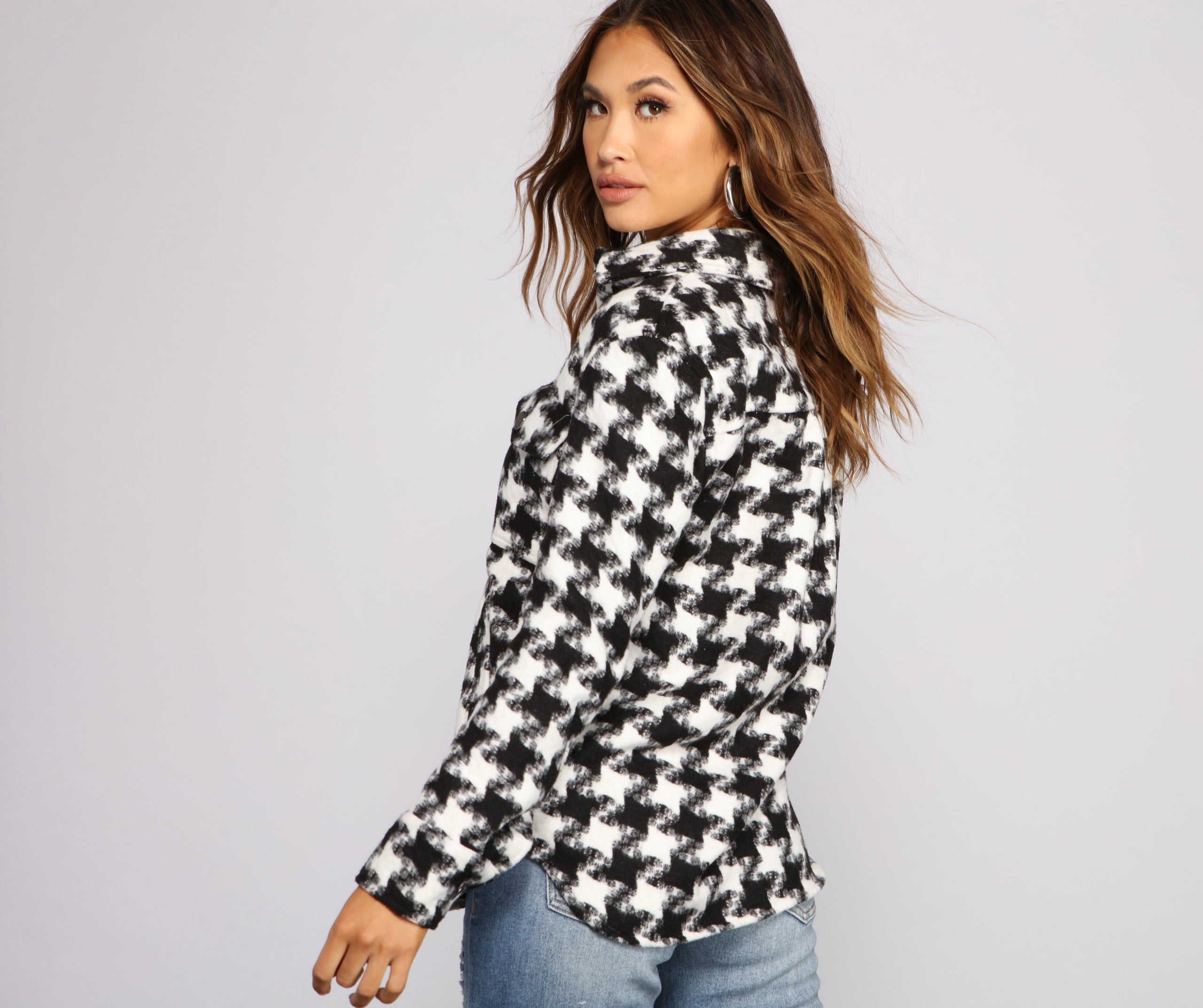 So Chic Houndstooth Woven Shacket