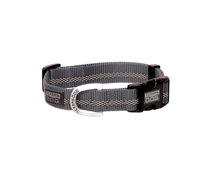 Terrain D.O.G. Reflective Snap-N-Go Adjustable Dog Collar， Medium， Dark Gray 07-0856-R4