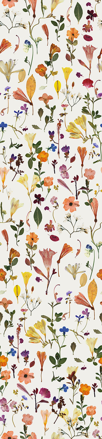 Botanic Bloom© Wallpaper in White