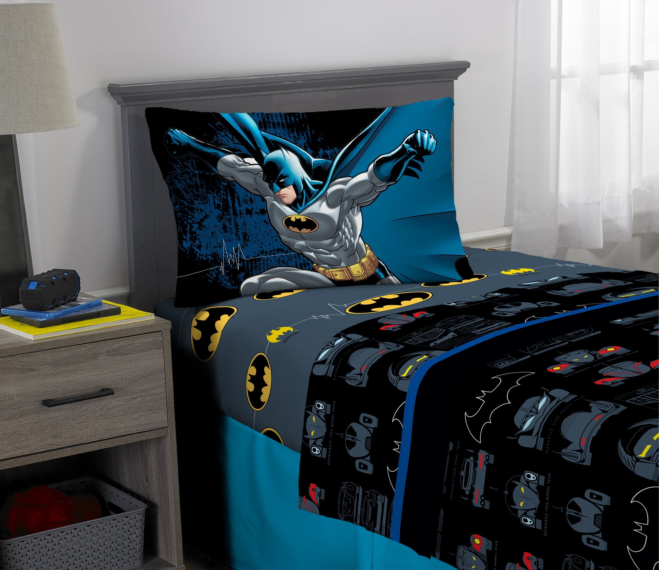 Batman Kids Twin Bed in a Bag, Comforter and Sheets, Gray, Warner Bros