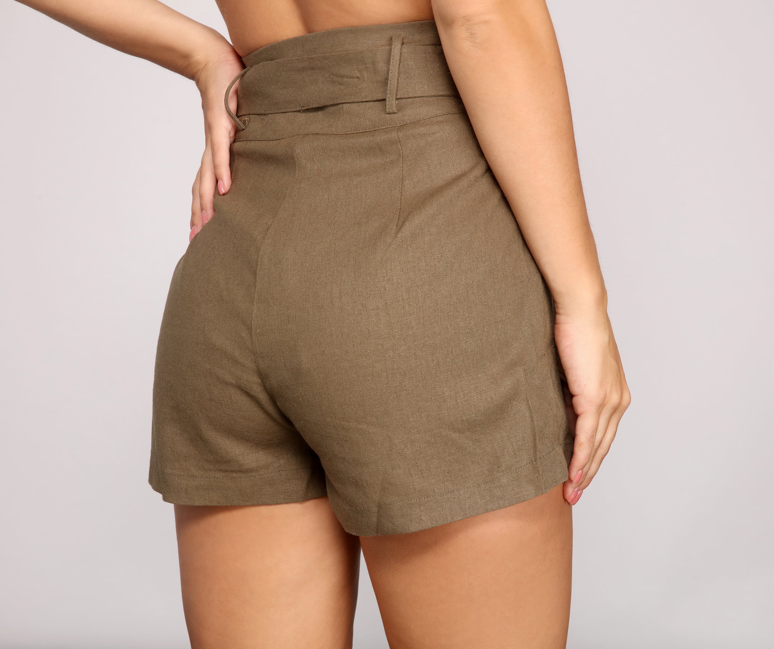 A Classic Vibe Linen Shorts