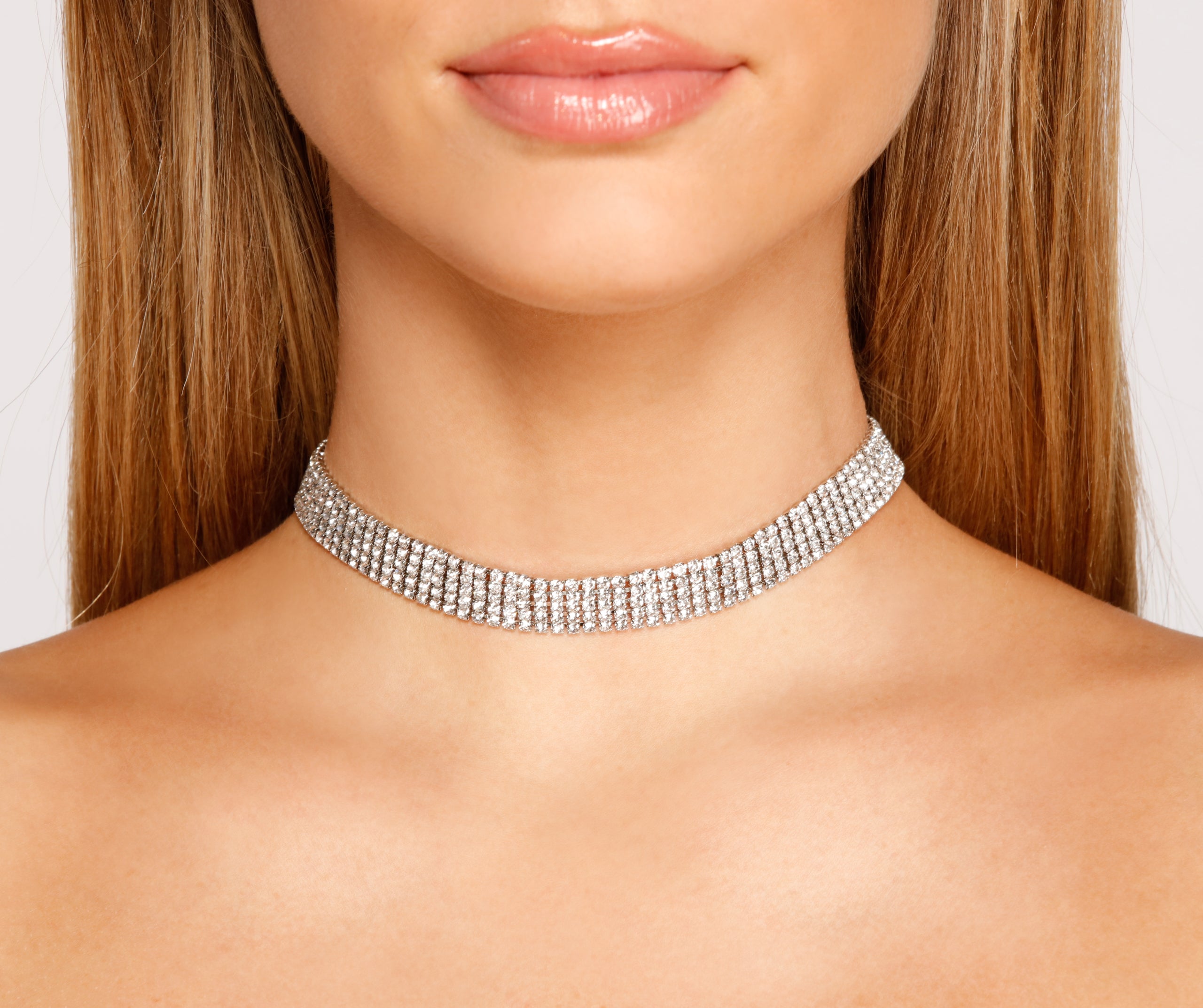 Dramatic And Glam Rhinestone Choker Necklace